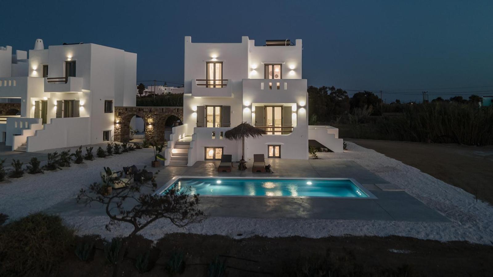 Nymphee Luxury Villas Agia Anna  ภายนอก รูปภาพ